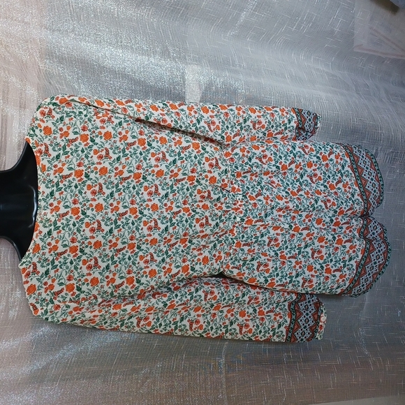 Divided by H&M floral printed long sleeve romper size 2 - Picture 2 of 5